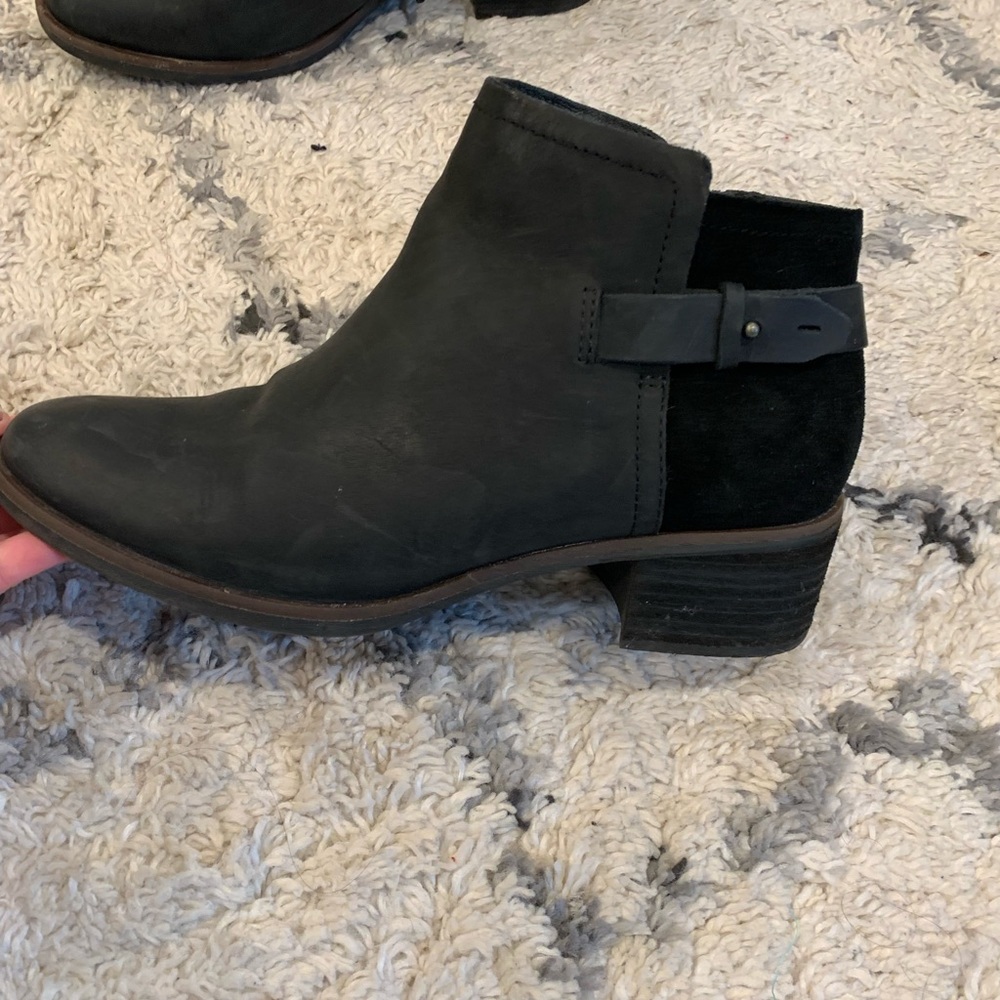 KORKS ANKLE BOOTS